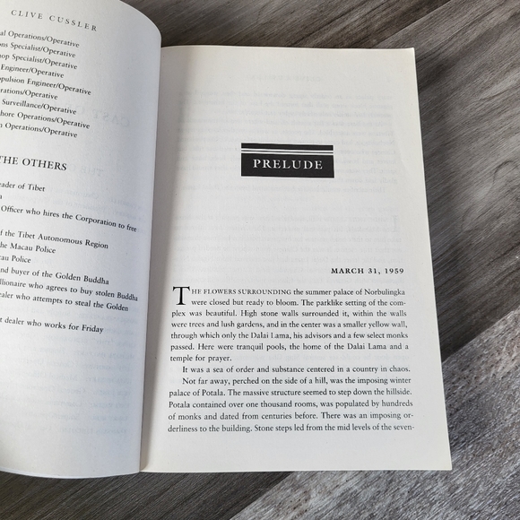 ⭐️ Golden Buddha by Clive Cussler ⭐️ 2 FOR $15 - Picture 3 of 5